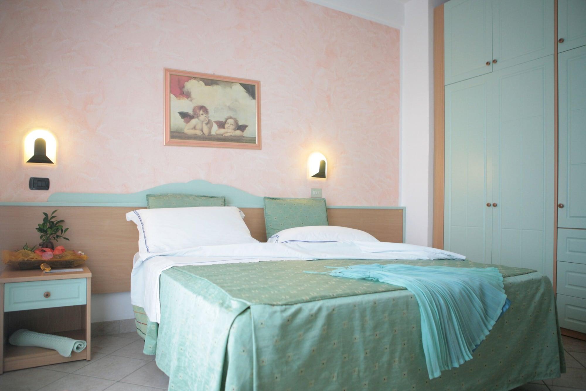 Hotel Palos Римини Экстерьер фото