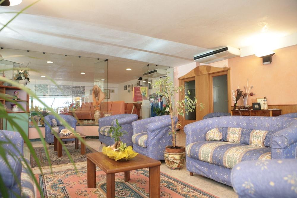Hotel Palos Римини Экстерьер фото